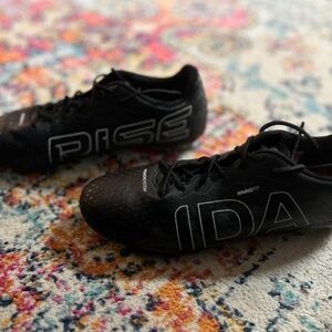 IDA Women’s Rise Club AG/FG soccer cleats women’s size 9